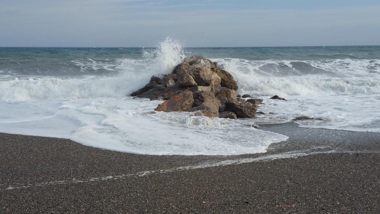 Alojamiento La Piragua Torre Del Mar Luaran gambar