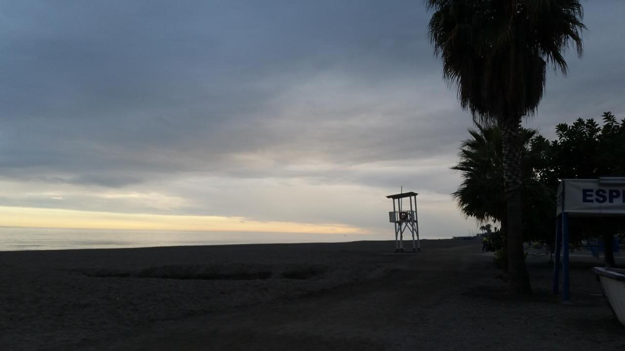 Alojamiento La Piragua Torre Del Mar Luaran gambar